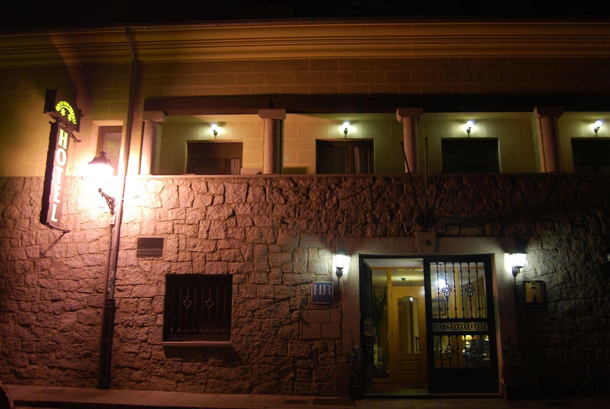 Hotel Arco San Vicente Ávila Esterno foto